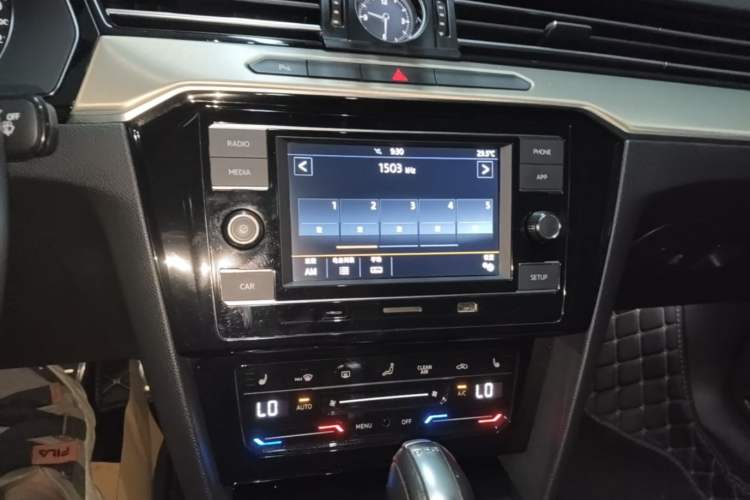 Used Volkswagen FAW-Volkswagen CC 2020 330TSI Huayan Edition China VI Standard Audio And AC Panel