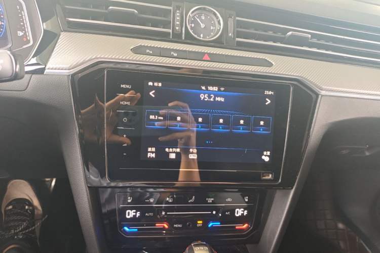 Used Volkswagen FAW-Volkswagen CC 2020 330TSI Glamour Edition China VI Standard Audio And AC Panel