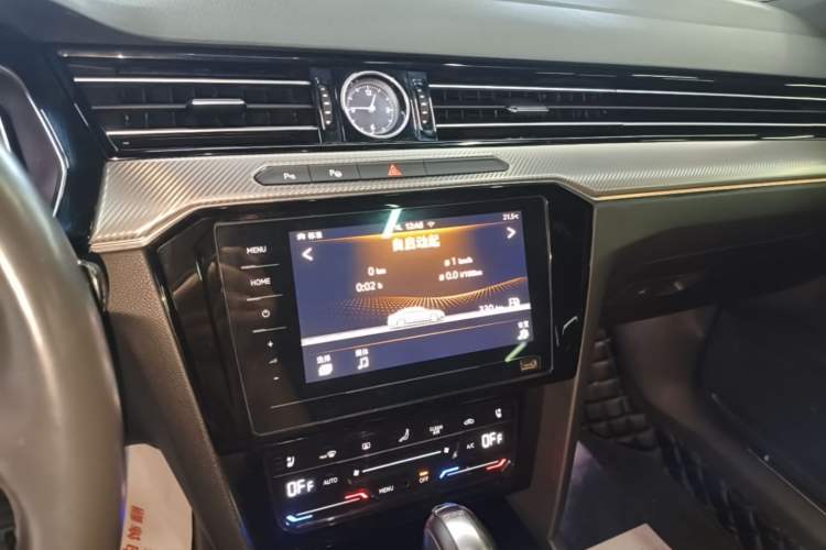 Used Volkswagen FAW-Volkswagen CC 2020 330TSI Glamour Edition China VI Standard Audio And AC Panel
