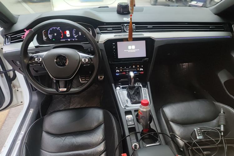 Used Volkswagen FAW-Volkswagen CC 2020 330TSI Glamour Edition China VI Standard Center Console