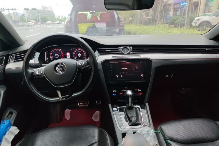Used Volkswagen FAW-Volkswagen CC 2020 330TSI Glamour Edition China VI Standard Center Console
