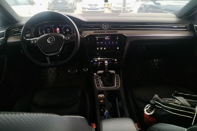 Used Volkswagen FAW-Volkswagen CC 2020 330TSI Glamour Edition China VI Standard Center Console