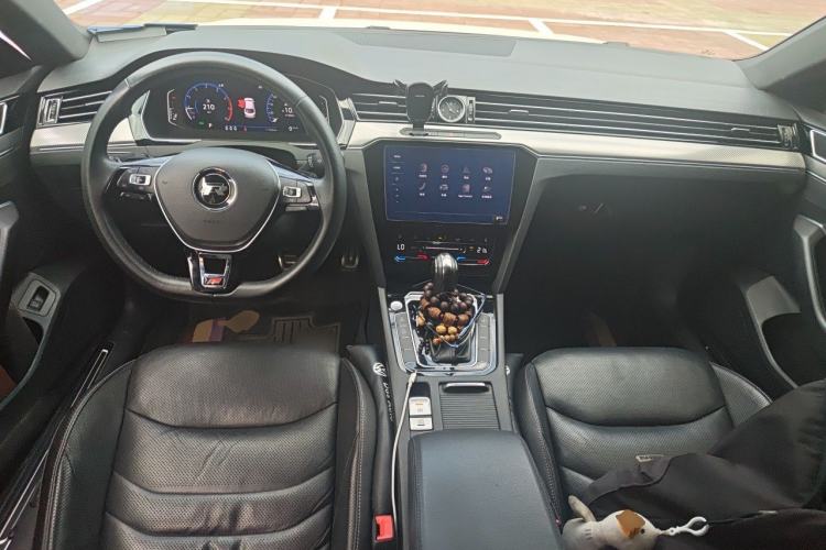 Used Volkswagen FAW-Volkswagen CC 2020 330TSI Glamour Edition China VI Standard Center Console