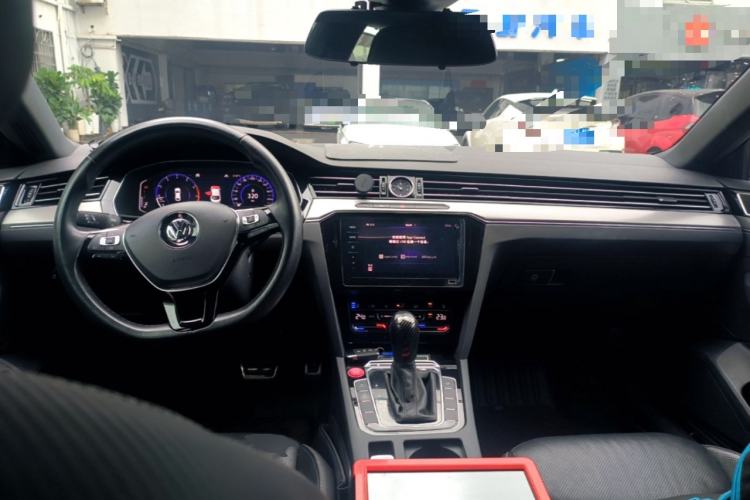 Used Volkswagen FAW-Volkswagen CC 2020 330TSI Glamour Edition China VI Standard Center Console