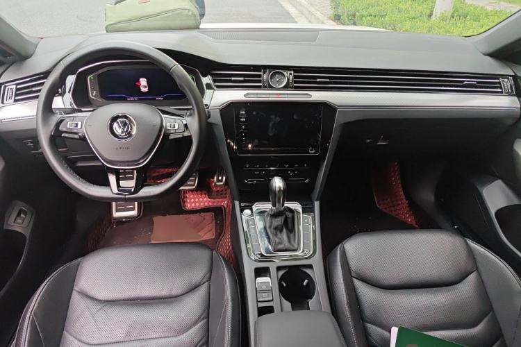 Used Volkswagen FAW-Volkswagen CC 2020 330TSI Glamour Edition China VI Standard Center Console