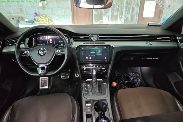 Used Volkswagen FAW-Volkswagen CC 2020 330TSI Glamour Edition China VI Standard Center Console