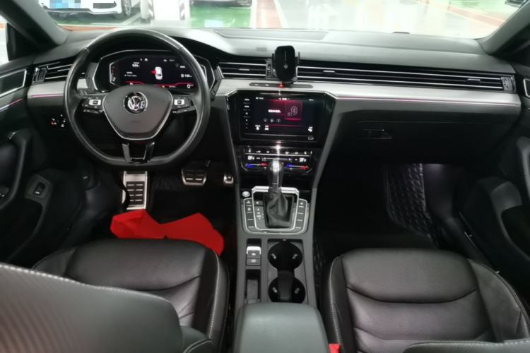 Used Volkswagen FAW-Volkswagen CC 2020 330TSI Glamour Edition China VI Standard Center Console