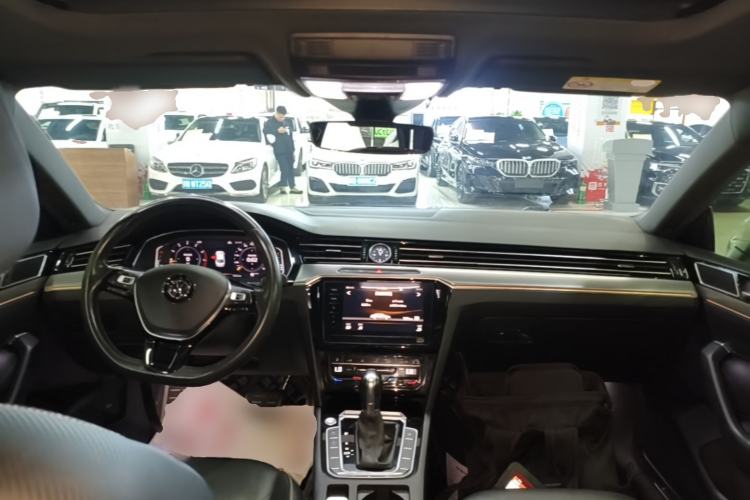 Used Volkswagen FAW-Volkswagen CC 2020 330TSI Glamour Edition China VI Standard Center Console