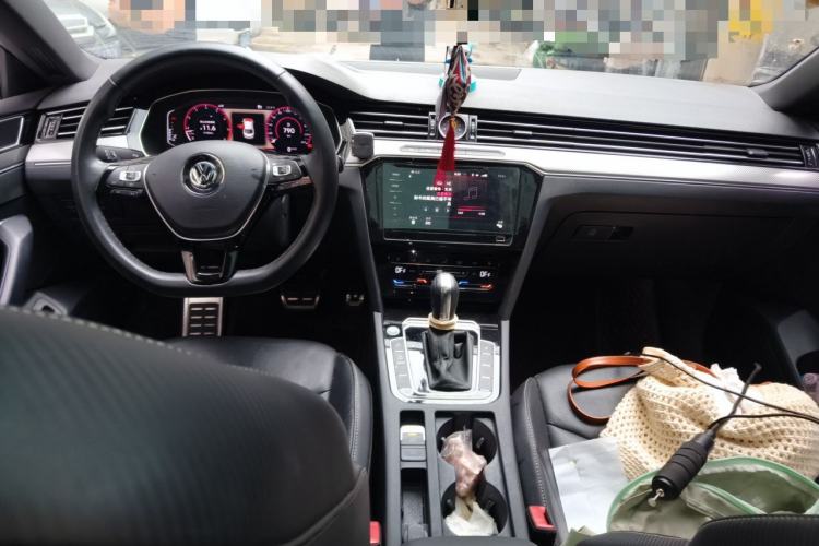 Used Volkswagen FAW-Volkswagen CC 2020 330TSI Glamour Edition China VI Standard Center Console