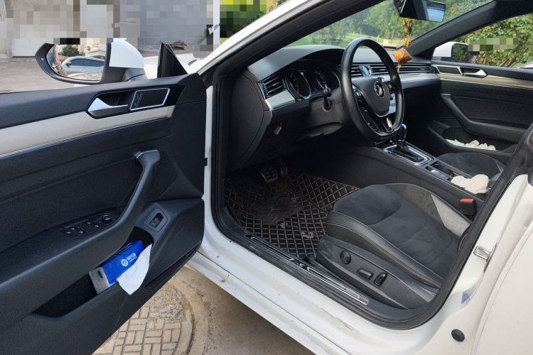Used Volkswagen FAW-Volkswagen CC 2020 330TSI Huayan Edition China VI Standard Driver Seat