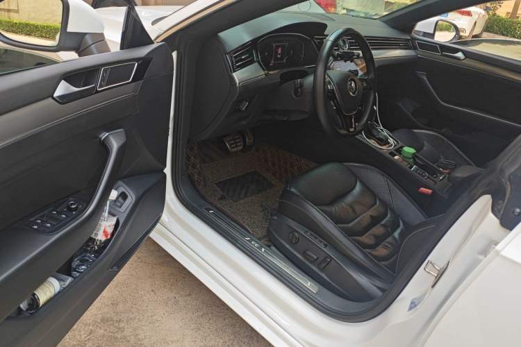 Used Volkswagen FAW-Volkswagen CC 2020 330TSI Glamour Edition China VI Standard Driver Seat