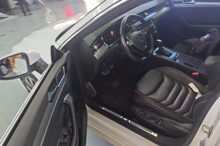 Used Volkswagen FAW-Volkswagen CC 2020 330TSI Glamour Edition China VI Standard Driver Seat