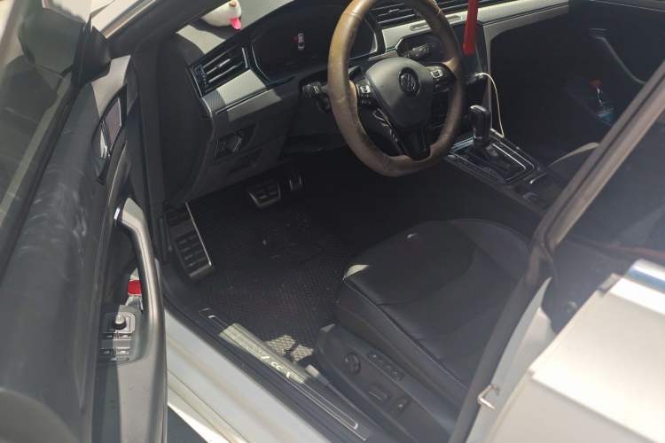 Used Volkswagen FAW-Volkswagen CC 2020 330TSI Glamour Edition China VI Standard Driver Seat