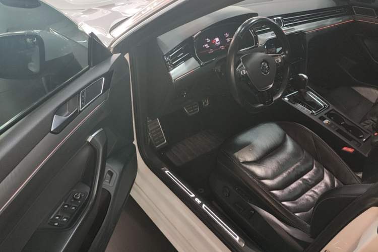 Used Volkswagen FAW-Volkswagen CC 2020 330TSI Glamour Edition China VI Standard Driver Seat