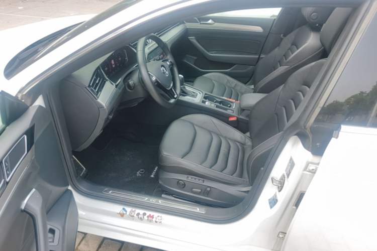 Used Volkswagen FAW-Volkswagen CC 2020 330TSI Glamour Edition China VI Standard Driver Seat