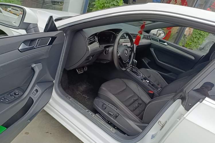 Used Volkswagen FAW-Volkswagen CC 2020 330TSI Glamour Edition China VI Standard Driver Seat