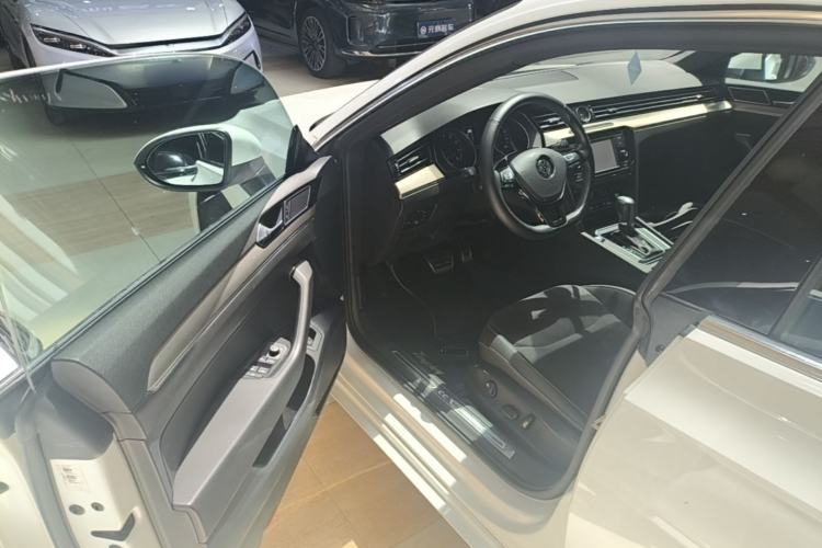 Used Volkswagen FAW-Volkswagen CC 2020 330TSI Huayan Edition China VI Standard Driver Seat