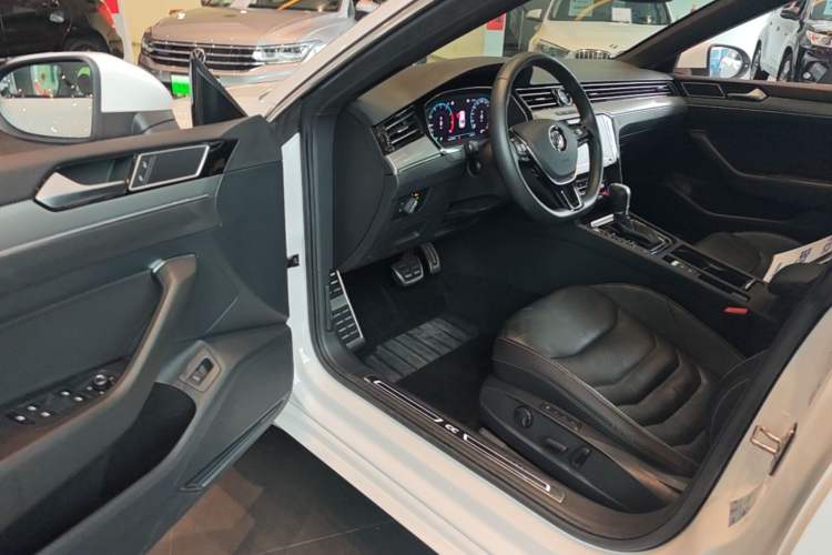 Used Volkswagen FAW-Volkswagen CC 2020 330TSI Glamour Edition China VI Standard Driver Seat