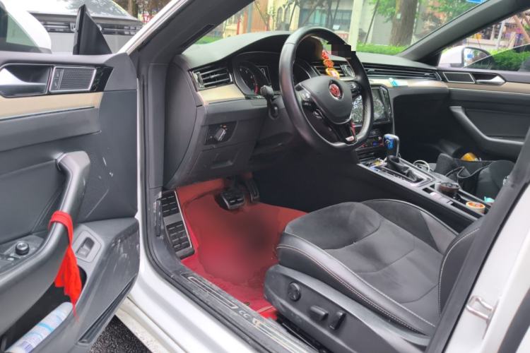 Used Volkswagen FAW-Volkswagen CC 2020 330TSI Huayan Edition China VI Standard Driver Seat