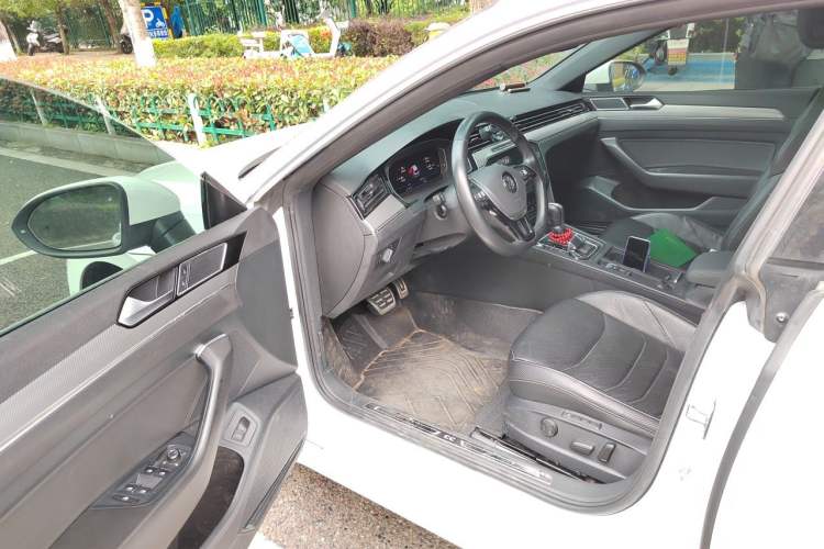 Used Volkswagen FAW-Volkswagen CC 2020 330TSI Glamour Edition China VI Standard Driver Seat