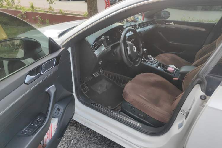 Used Volkswagen FAW-Volkswagen CC 2020 330TSI Glamour Edition China VI Standard Driver Seat
