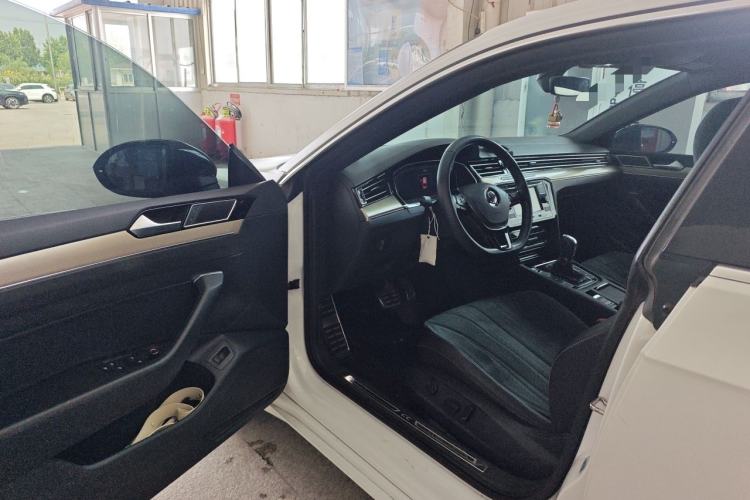 Used Volkswagen FAW-Volkswagen CC 2020 330TSI Huayan Edition China VI Standard Driver Seat