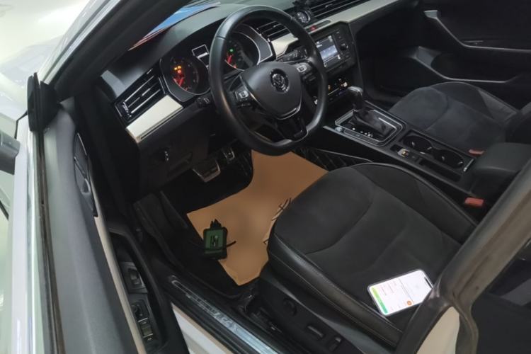 Used Volkswagen FAW-Volkswagen CC 2020 330TSI Huayan Edition China VI Standard Driver Seat