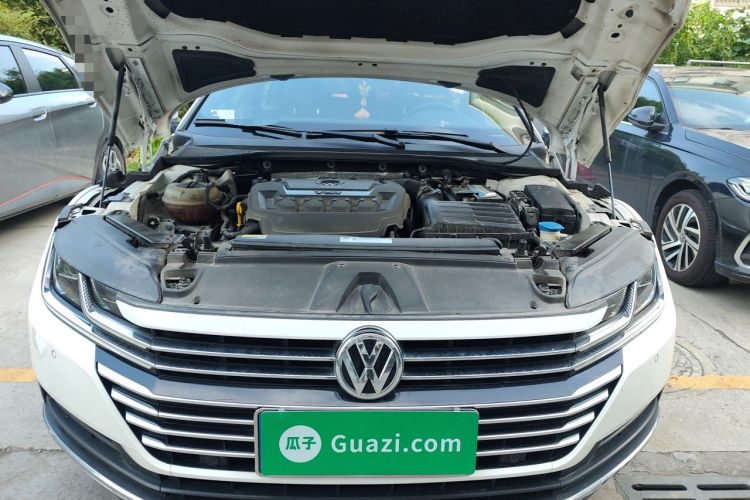 Used Volkswagen FAW-Volkswagen CC 2020 330TSI Huayan Edition China VI Standard Engine Bay