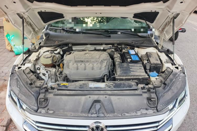 Used Volkswagen FAW-Volkswagen CC 2020 330TSI Glamour Edition China VI Standard Engine Bay