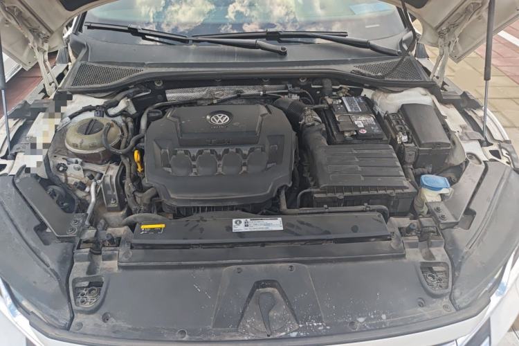 Used Volkswagen FAW-Volkswagen CC 2020 330TSI Glamour Edition China VI Standard Engine Bay