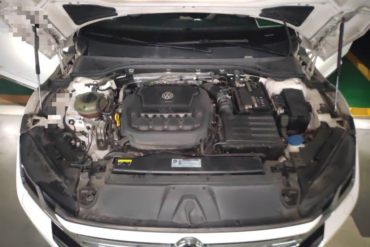 Used Volkswagen FAW-Volkswagen CC 2020 330TSI Glamour Edition China VI Standard Engine Bay