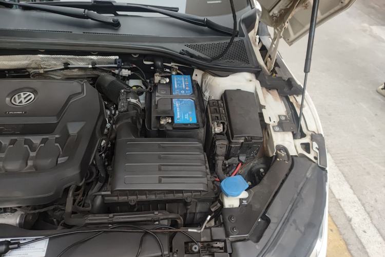 Used Volkswagen FAW-Volkswagen CC 2020 330TSI Glamour Edition China VI Standard Engine Bay Left