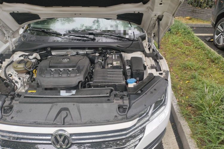 Used Volkswagen FAW-Volkswagen CC 2020 330TSI Glamour Edition China VI Standard Engine Bay Left