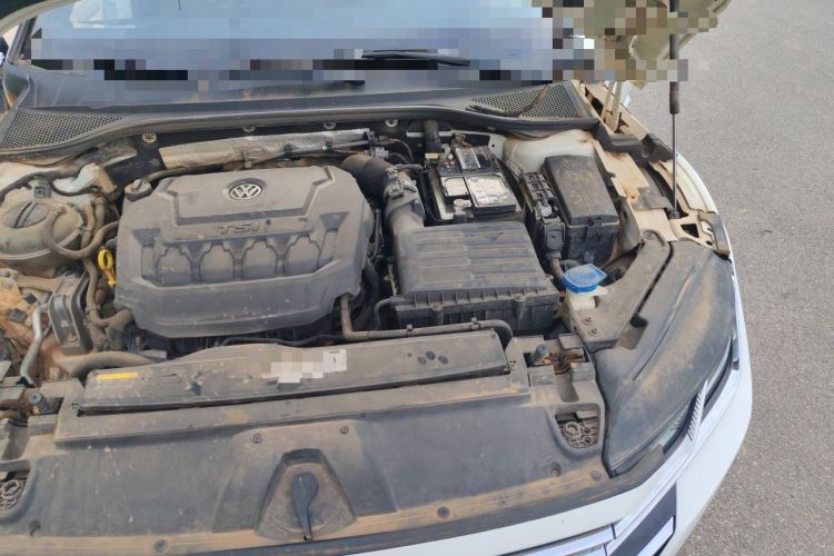 Used Volkswagen FAW-Volkswagen CC 2020 330TSI Huayan Edition China VI Standard Engine Bay Left