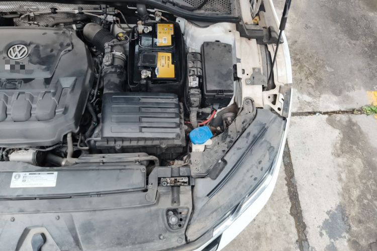 Used Volkswagen FAW-Volkswagen CC 2020 330TSI Glamour Edition China VI Standard Engine Bay Left