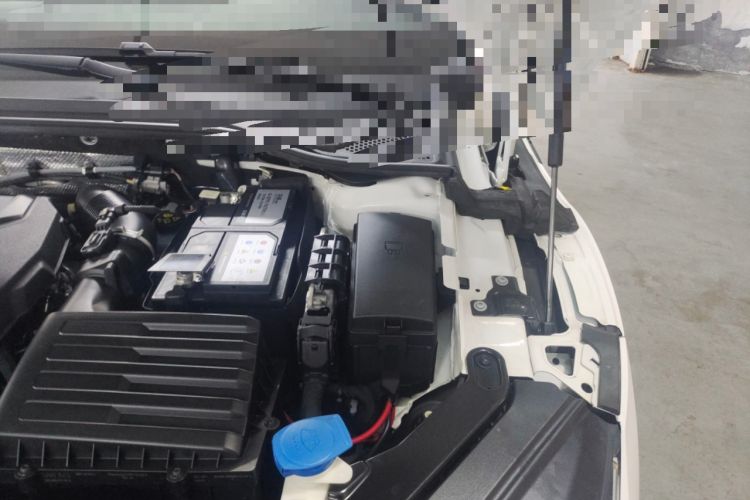 Used Volkswagen FAW-Volkswagen CC 2020 330TSI Huayan Edition China VI Standard Engine Bay Left