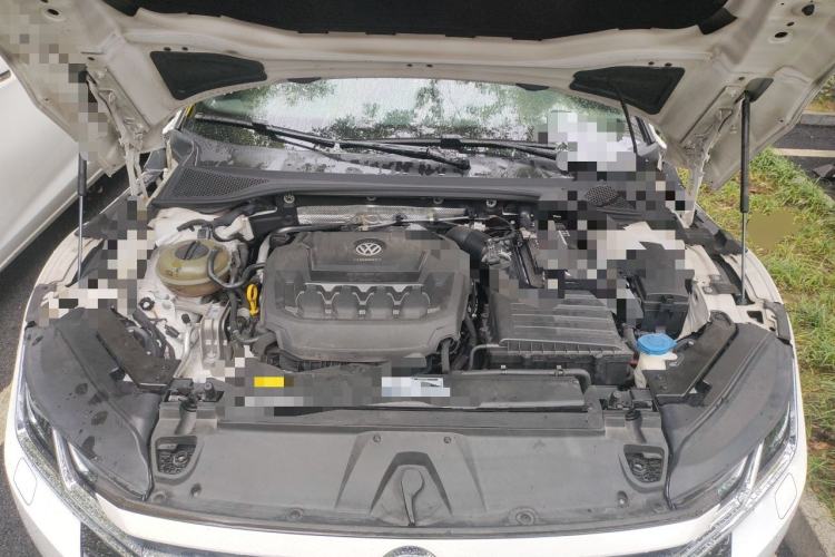 Used Volkswagen FAW-Volkswagen CC 2020 330TSI Glamour Edition China VI Standard Engine Bay