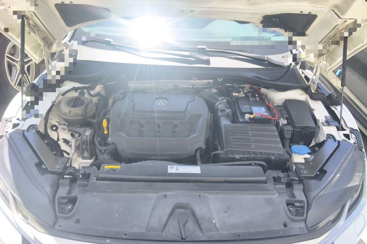 Used Volkswagen FAW-Volkswagen CC 2020 330TSI Glamour Edition China VI Standard Engine Bay