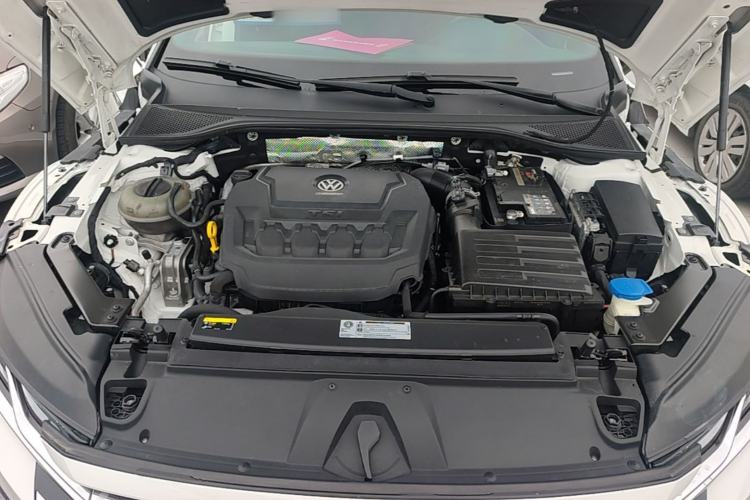 Used Volkswagen FAW-Volkswagen CC 2020 330TSI Glamour Edition China VI Standard Engine Bay
