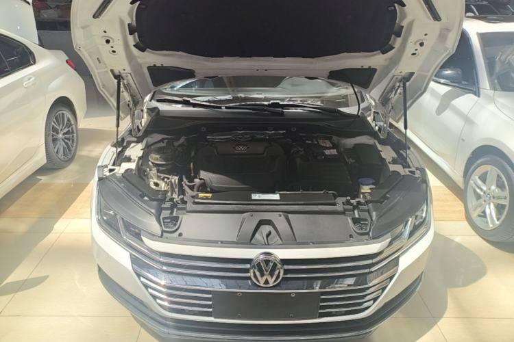 Used Volkswagen FAW-Volkswagen CC 2020 330TSI Huayan Edition China VI Standard Engine Bay