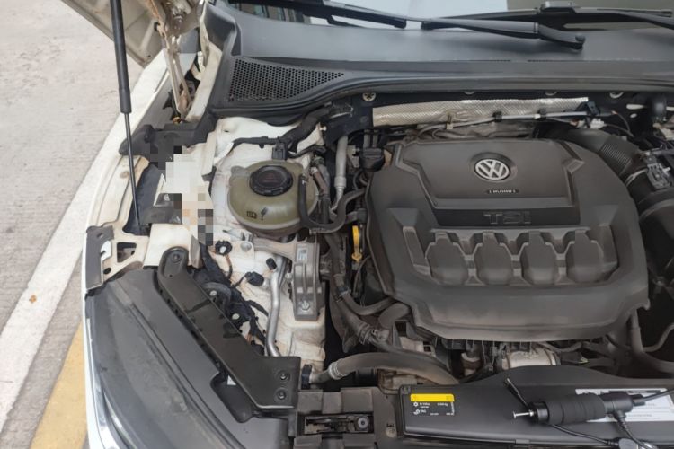 Used Volkswagen FAW-Volkswagen CC 2020 330TSI Glamour Edition China VI Standard Engine Bay Right