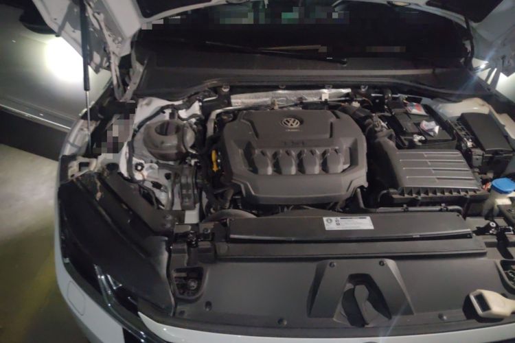 Used Volkswagen FAW-Volkswagen CC 2020 330TSI Glamour Edition China VI Standard Engine Bay Right