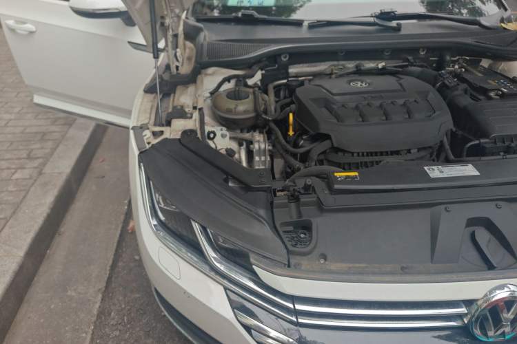 Used Volkswagen FAW-Volkswagen CC 2020 330TSI Glamour Edition China VI Standard Engine Bay Right