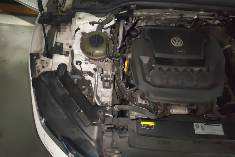 Used Volkswagen FAW-Volkswagen CC 2020 330TSI Glamour Edition China VI Standard Engine Bay Right