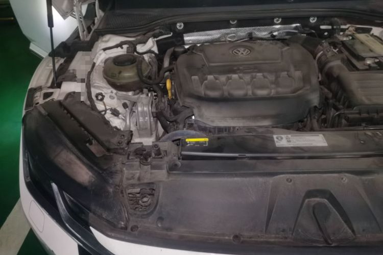 Used Volkswagen FAW-Volkswagen CC 2020 330TSI Glamour Edition China VI Standard Engine Bay Right