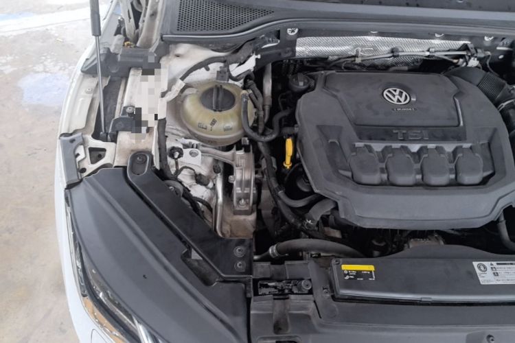 Used Volkswagen FAW-Volkswagen CC 2020 330TSI Glamour Edition China VI Standard Engine Bay Right