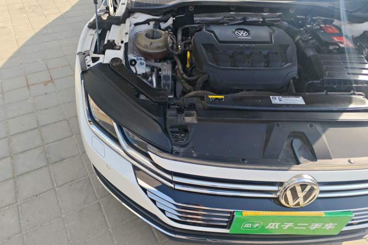 Used Volkswagen FAW-Volkswagen CC 2020 330TSI Glamour Edition China VI Standard Engine Bay Right