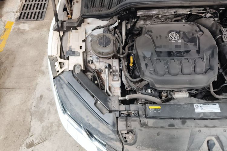 Used Volkswagen FAW-Volkswagen CC 2020 330TSI Glamour Edition China VI Standard Engine Bay Right