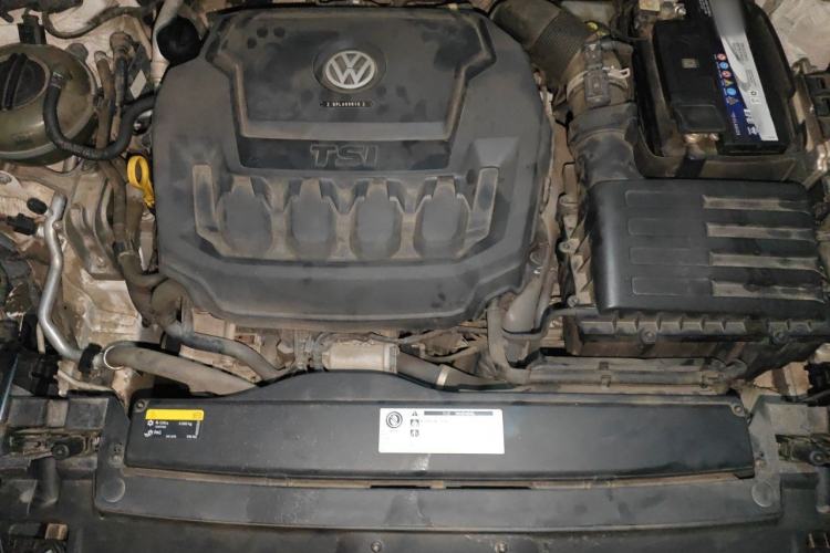 Used Volkswagen FAW-Volkswagen CC 2020 330TSI Huayan Edition China VI Standard Engine Bay