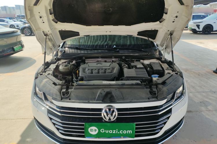 Used Volkswagen FAW-Volkswagen CC 2020 330TSI Glamour Edition China VI Standard Engine Bay